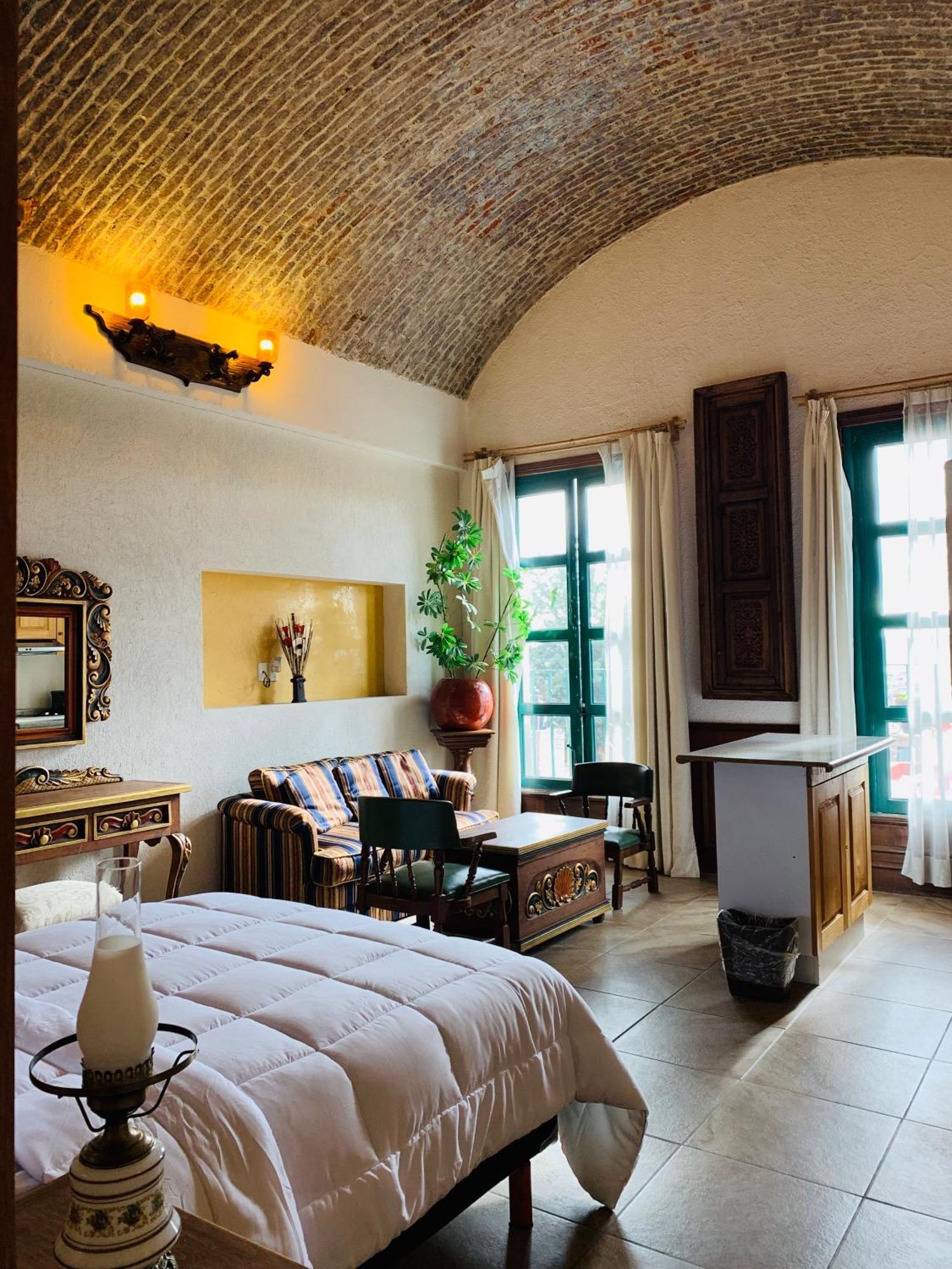 Hotel La Ermita Сан Мигел де Аленде Екстериор снимка